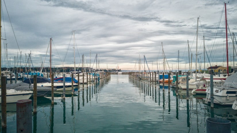 How to moor a boat or yacht and what mooring types exist