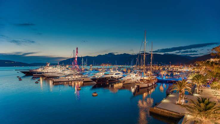 Luxury properties as prestigious collectables