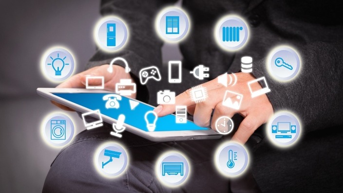 Artificial Intelligence and Big Data Revolutionise Real Estate Analytics