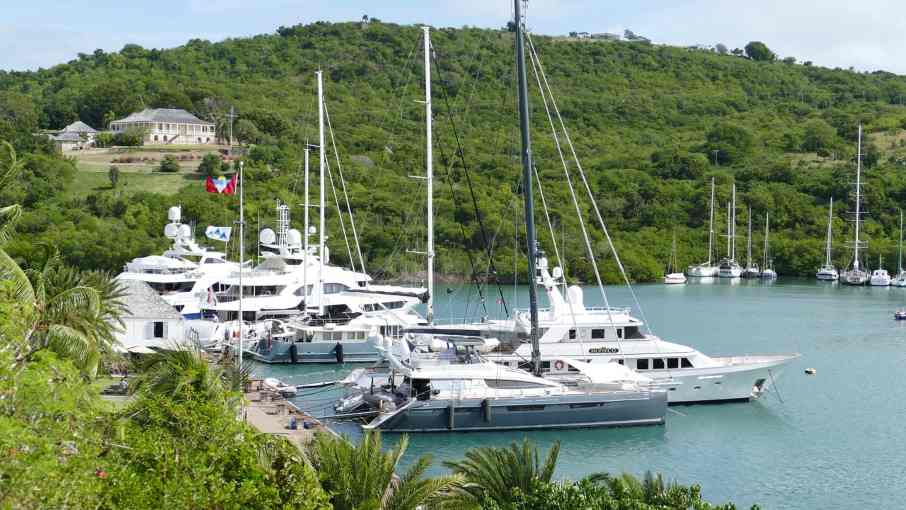 Crewed or Luxury Charter - The Ultimate Mediterranean Indulgence