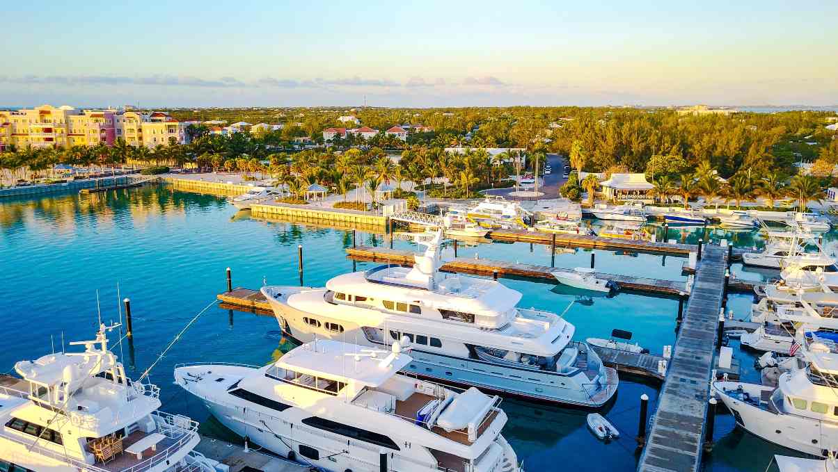 Yacht Docking – All You Need to Know About Boat Docking